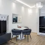 Rebany 2 Free Parking, Location * Debrecen