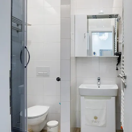 Rebany 2 Free Parking Apartament Debreţin