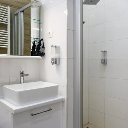 Lejlighed Rebany 2 Free Parking, Location *