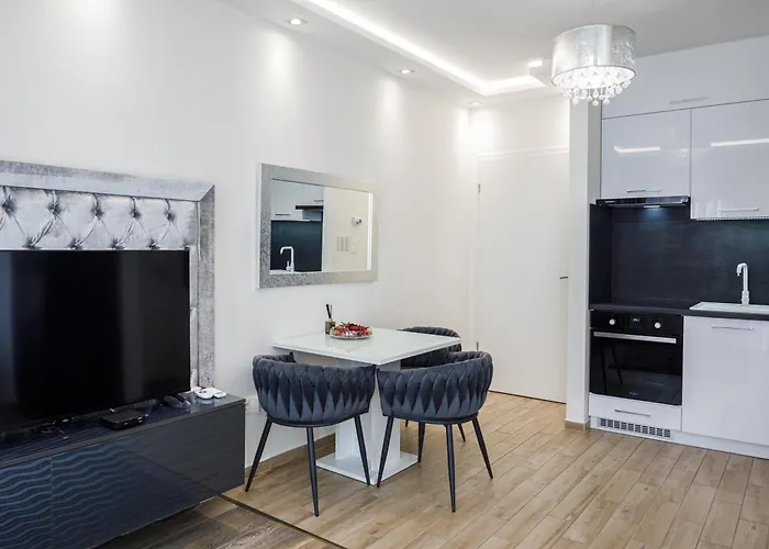Rebany 2 Free Parking, Location * Debrecen